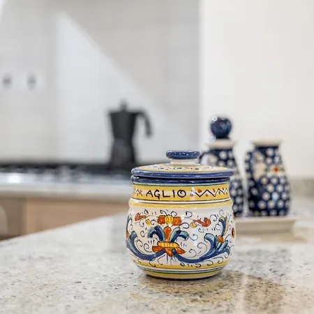 Oak House With Parking *